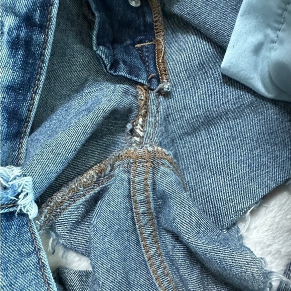 Free People 100% Cotton Button Fly Distressed Jeans Short Pants Size 27 - Picture 15 of 16